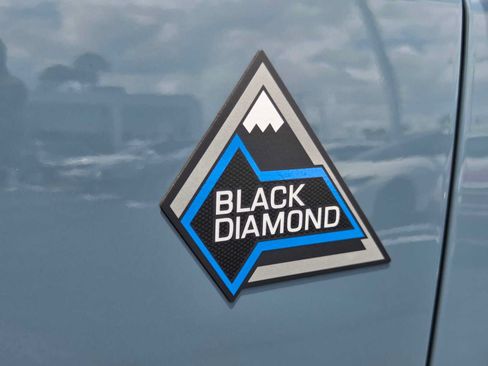 Used 2023 Ford Bronco Black Diamond AWD/4WD image 10