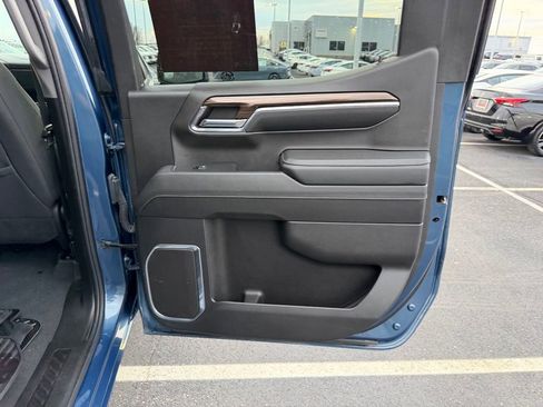 Used 2024 Chevrolet Silverado 1500 LT image 19