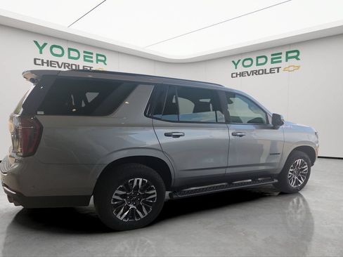 Used 2025 Chevrolet Tahoe Z71 AWD/4WD image 4