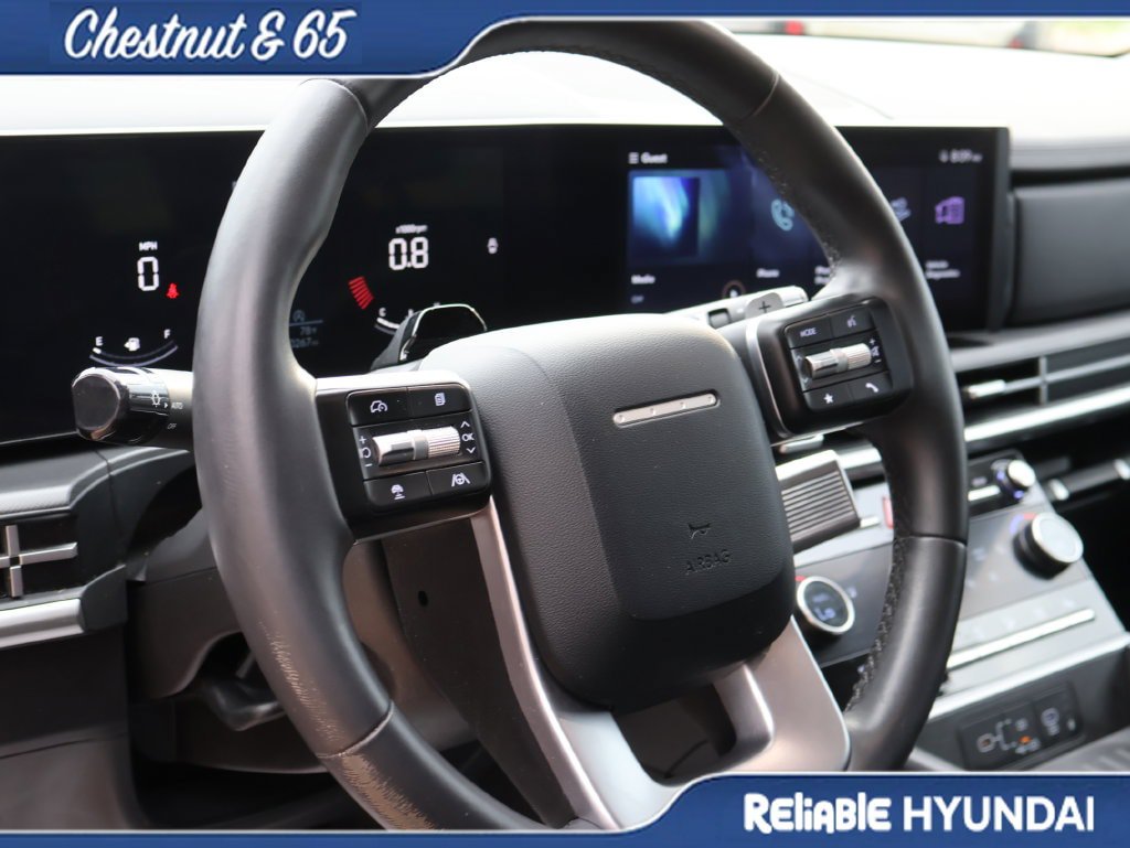 Used 2025 Hyundai Santa Fe SEL AWD/4WD image 26