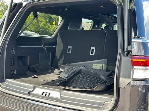 Used 2022 Lincoln Navigator L Reserve image 9