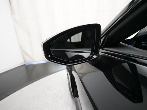 Used 2022 Audi RS e-tron GT image 15