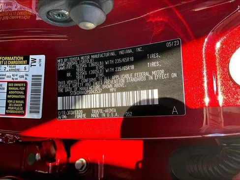 Used 2023 Toyota Highlander XLE image 19