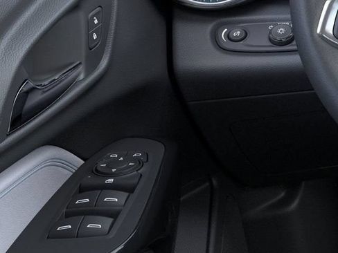New 2026 Chevrolet Trax LT w/ Driver Confidence Package FWD image 23