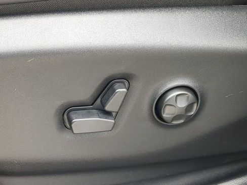 New 2026 Chrysler Pacifica Select image 23