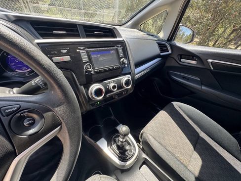 Used 2015 Honda Fit LX image 21