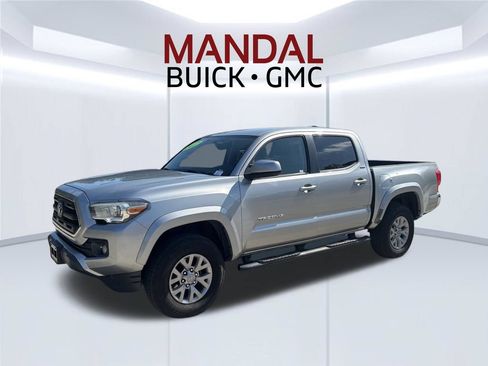 Used 2017 Toyota Tacoma SR5 RWD image 1