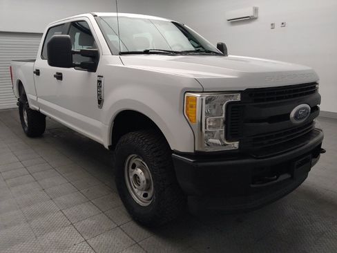 Used 2017 Ford F250 XL AWD/4WD image 13
