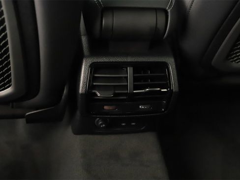 New 2025 Audi Q3 2.0T Premium image 21