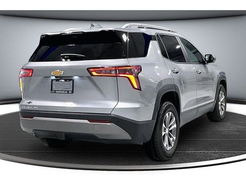 Used 2025 Chevrolet Equinox LT w/ Convenience Package II AWD/4WD image 14