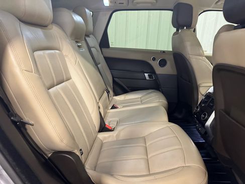 Used 2020 Land Rover Range Rover Sport HSE image 11