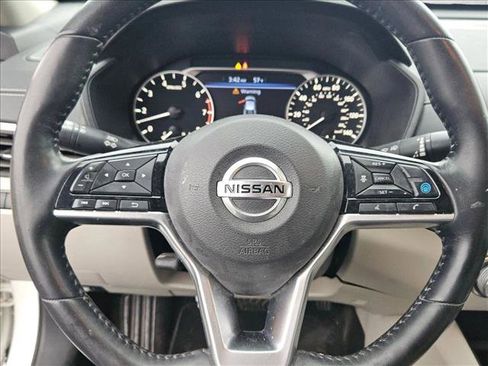 Used 2019 Nissan Altima 2.5 SV image 8