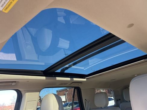 Used 2021 Lincoln Navigator Reserve w/ Luxury Package image 33