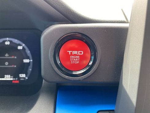 Certified 2025 Toyota 4Runner TRD Off-Road AWD/4WD image 9