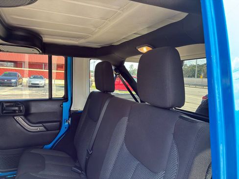 Used 2016 Jeep Wrangler Unlimited Sport AWD/4WD image 25