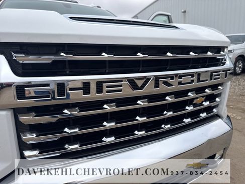 Used 2022 Chevrolet Silverado 3500 LTZ w/ LTZ Convenience Package image 91