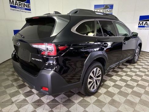 Used 2023 Subaru Outback Premium image 13