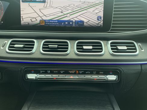 Used 2024 Mercedes-Benz GLE 350 4MATIC image 29
