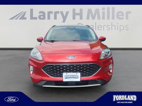 Used 2021 Ford Escape SEL w/ Technology Package AWD/4WD image 8