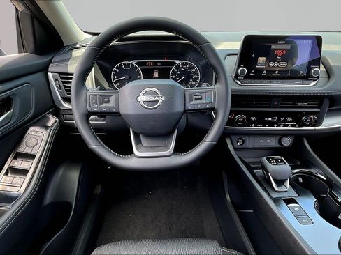 New 2026 Nissan Rogue SV AWD/4WD image 9