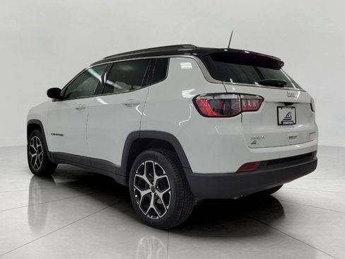 Used 2025 Jeep Compass Limited AWD/4WD image 47