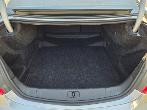 Used 2016 Buick LaCrosse Leather FWD image 24