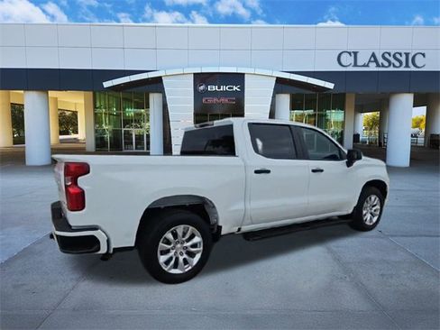 Used 2024 Chevrolet Silverado 1500 Custom image 8