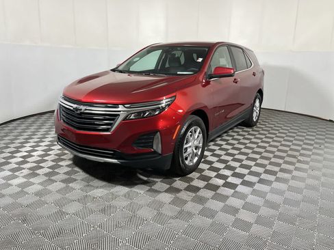 Used 2023 Chevrolet Equinox LT FWD image 4