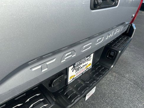 Used 2021 Toyota Tacoma SR5 image 30