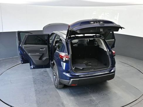 Used 2026 Nissan Rogue SV FWD image 68