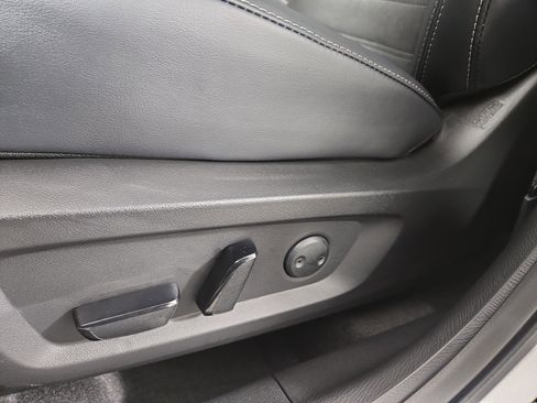 New 2026 Mitsubishi Outlander SE image 30