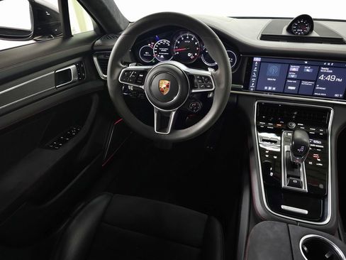 Used 2020 Porsche Panamera GTS image 20