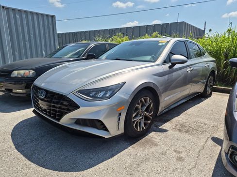 Used 2020 Hyundai Sonata SEL FWD image 1