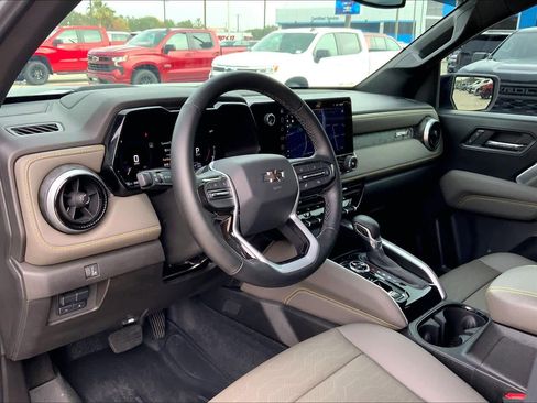 Certified 2024 Chevrolet Colorado ZR2 w/ ZR2 Convenience Package III image 17