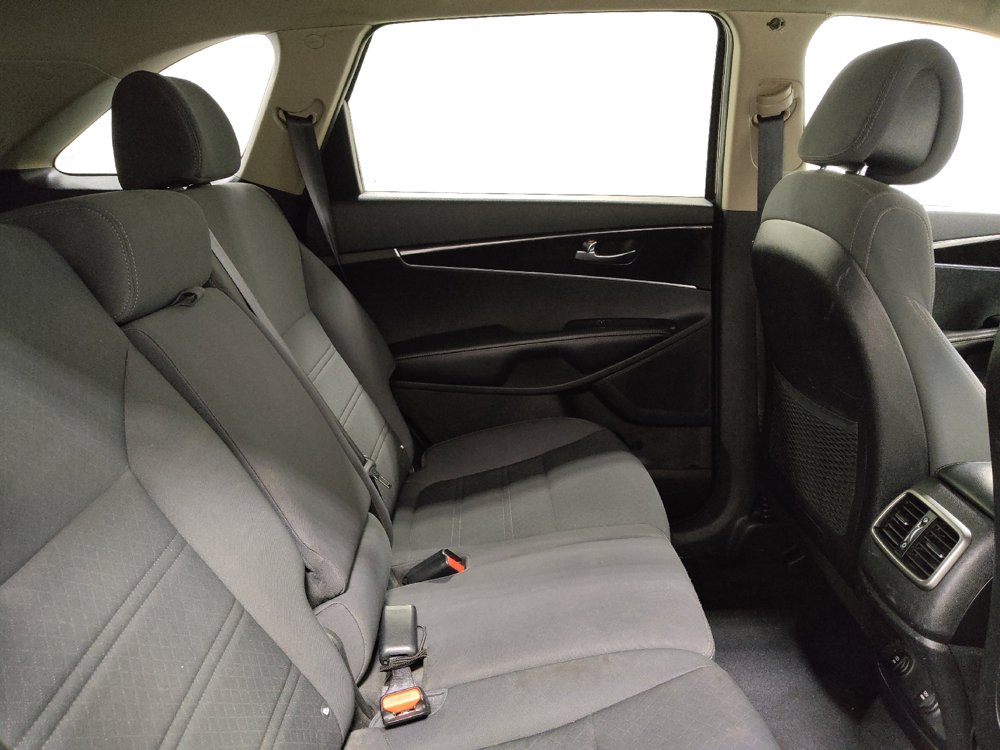 Used 2016 Kia Sorento AWD w/ LX Convenience Package image 19