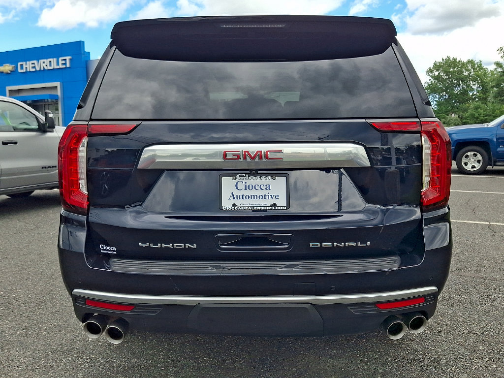 Used 2023 GMC Yukon Denali AWD/4WD image 8
