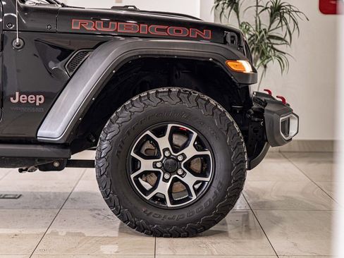 Used 2021 Jeep Wrangler Unlimited Rubicon AWD/4WD image 11