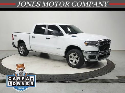 Used 2025 RAM 1500 Big Horn AWD/4WD image 1
