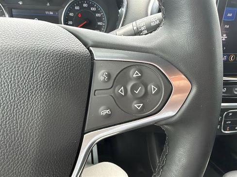 Used 2023 Chevrolet Traverse LT AWD/4WD image 34
