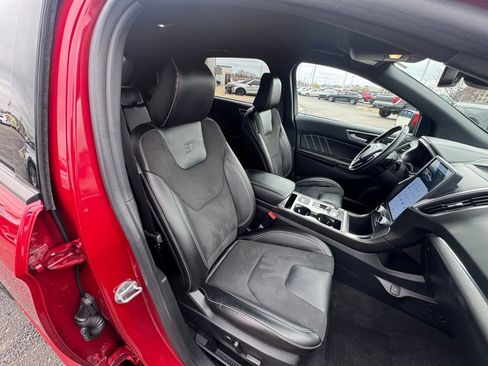 Used 2021 Ford Edge ST image 16