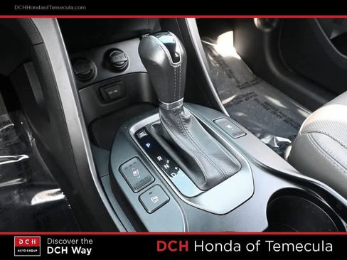 Used 2015 Hyundai Santa Fe GLS w/ Option Group 03 FWD image 11