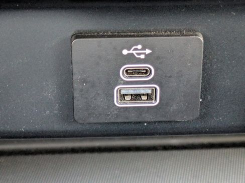 Used 2025 Ford F150 XLT w/ Equipment Group 301A Standard image 17