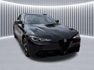 Used 2024 Alfa Romeo Giulia Veloce AWD/4WD video 1
