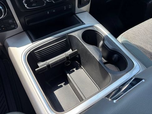Used 2018 RAM 1500 Big Horn AWD/4WD image 30