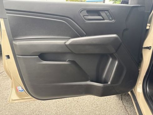 Certified 2024 Chevrolet Colorado W/T image 10