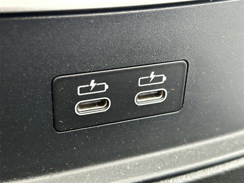 Used 2025 BMW 330i Sedan image 21