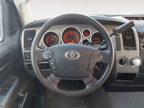 Used 2011 Toyota Tundra 4x4 CrewMax w/ Tow Pkg image 12