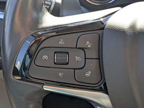 Used 2023 Buick Enclave Essence FWD image 24