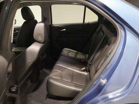 Used 2024 Chevrolet Equinox Premier AWD/4WD image 17
