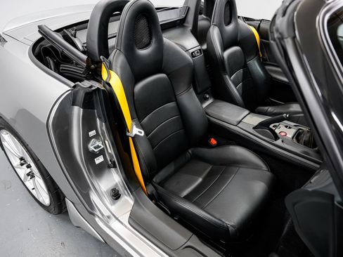 Used 2004 Honda S2000 image 25